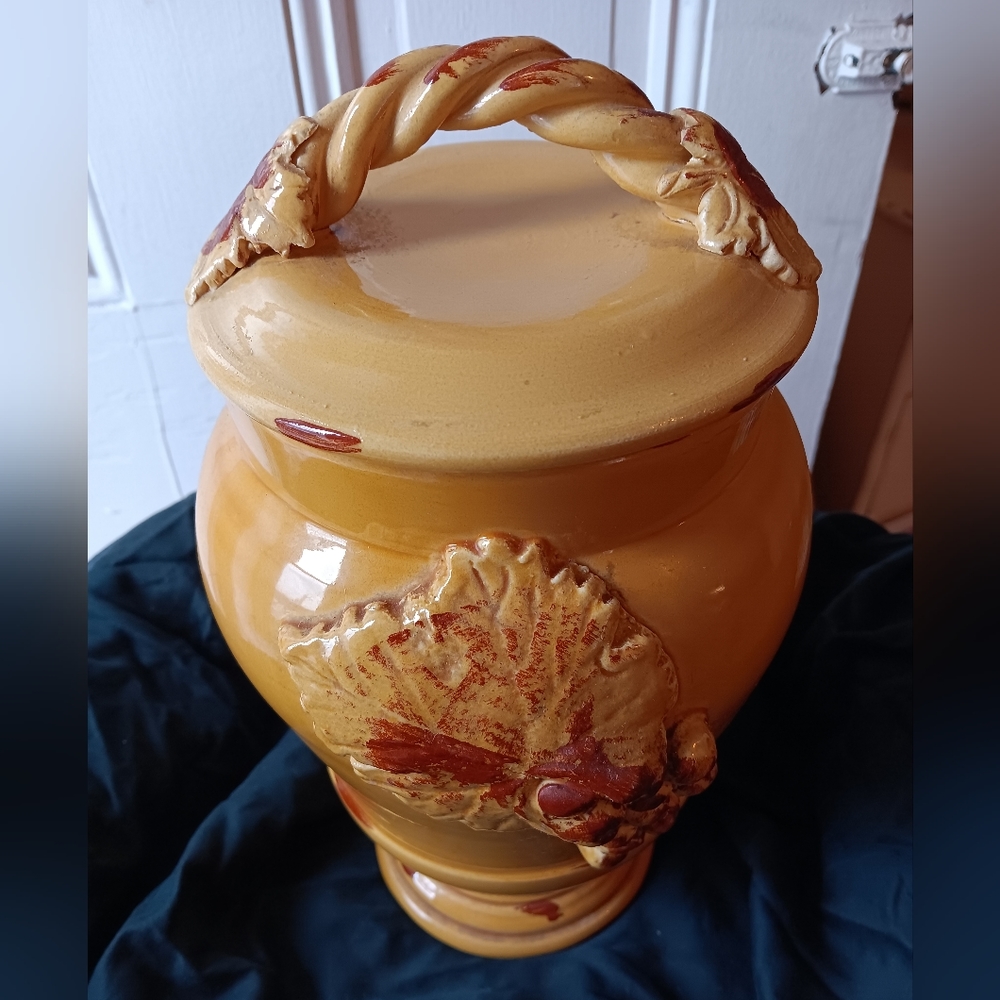 Medium Arte Italica Vase